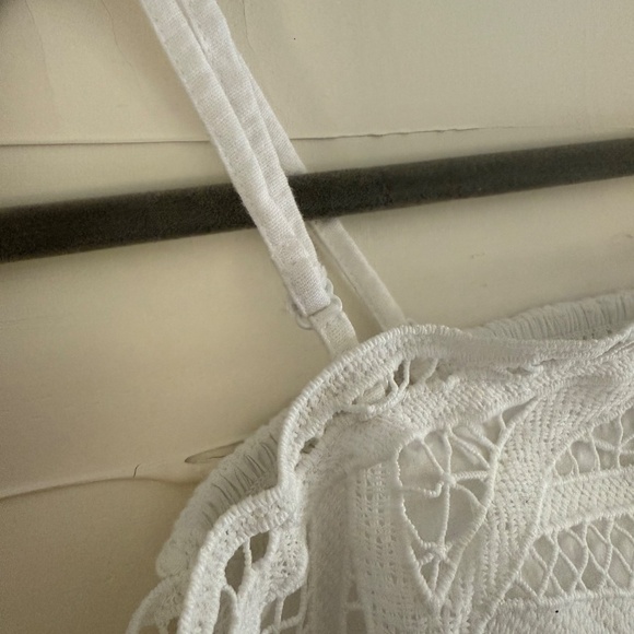 American Eagle | Large | White Lace Crop Top - Picture 4 of 6